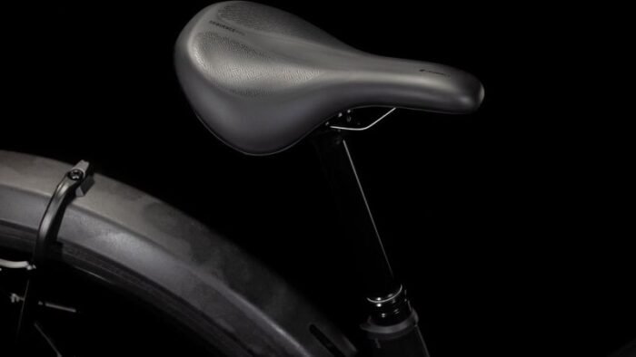 Cube Reaction Hybrid Race 800 Lady – Image 5