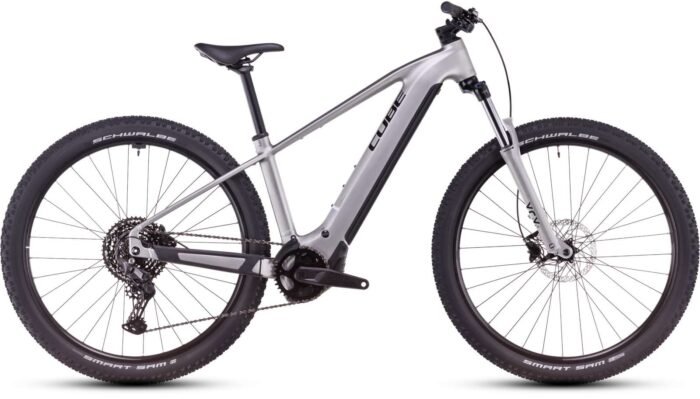 Cube Reaction Hybrid ONE 800 – Image 1