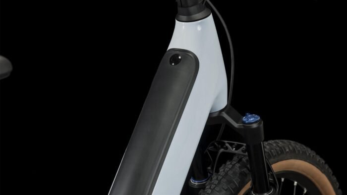 Cube Reaction Hybrid Pro 750 flashwhite – Image 2